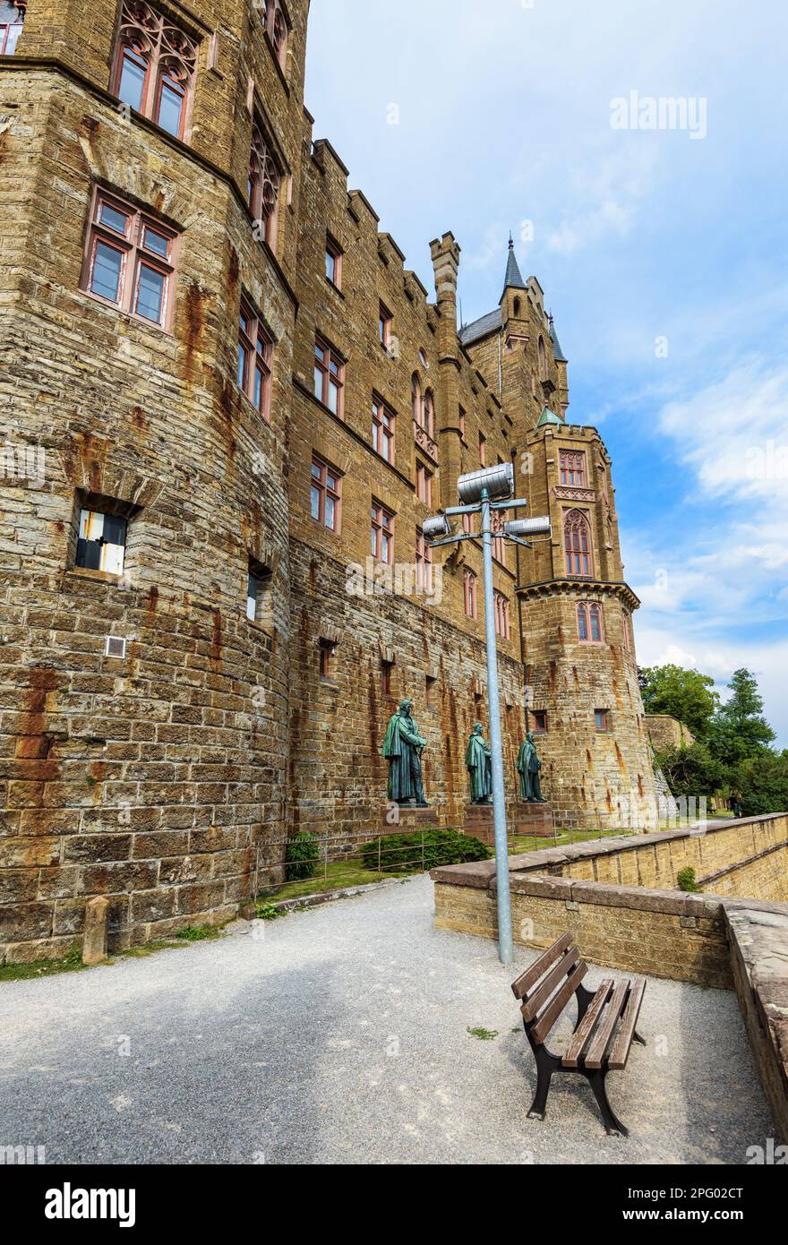 Château de Hohenzollern en haut de la montagne dans les environs de Stuttgart, Allemagne. Le château de Hohenzollern est un monument allemand célèbre, monument historique de Baden-Wurttemberg. Scen Banque D'Images