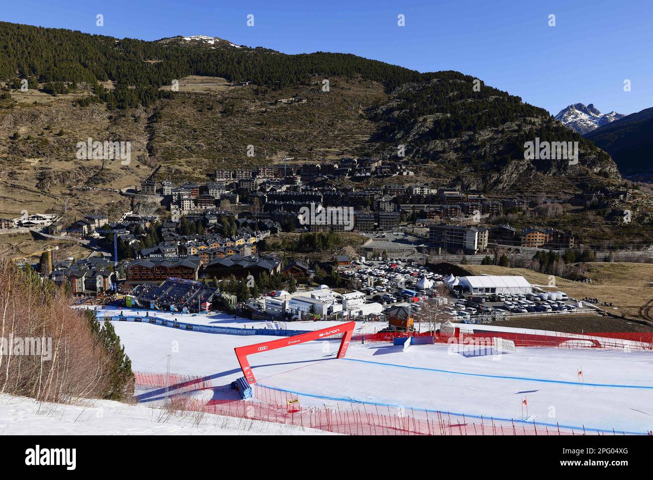 Soldeu, Andorre, Andorre. 16th mars 2023. La ligne d'arrivée de la dernière course féminine Super G du 22/23 à el Tarter, un secteur de la station de ski de Grandvalira. La compétition était serrée, puisque cinq athlètes avaient des possibilités mathématiques de gagner la discipline dans l'ensemble de la dernière course. La victoire de la Suisse Lara Gut-Behrami lui a donné le globe d'or et de cristal pour la discipline. (Credit image: © Brisa Palomar/Pacific Press via ZUMA Press Wire) USAGE ÉDITORIAL SEULEMENT! Non destiné À un usage commercial ! Banque D'Images