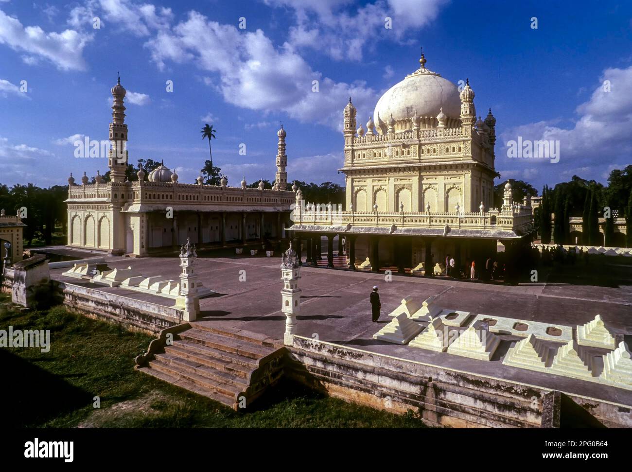 Le Gumbaz à Srirangapatna près de Mysuru Mysore, Karnataka, Inde du Sud, Inde, Asie, Est un mausolée musulman tenant les tombes du sultan de Tippu, le sien Banque D'Images