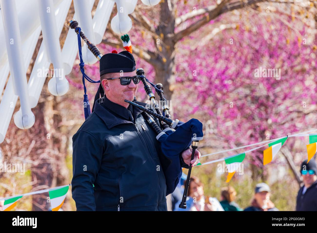 Oklahoma, 17 2023 MARS - représentation musicale écossaise pendant le St. Fête de la Patrick dans les jardins botaniques de Myriad Banque D'Images
