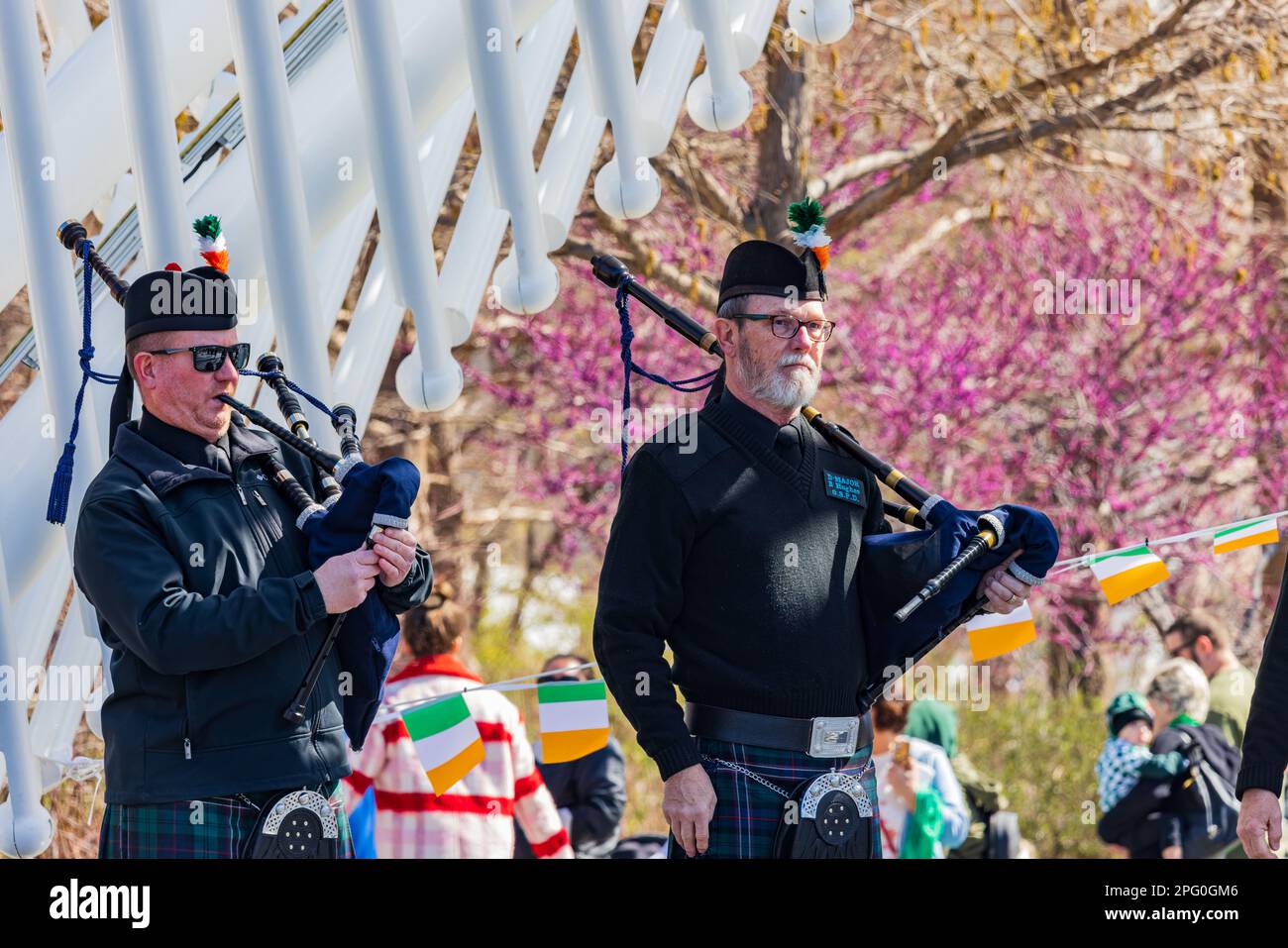 Oklahoma, 17 2023 MARS - représentation musicale écossaise pendant le St. Fête de la Patrick dans les jardins botaniques de Myriad Banque D'Images