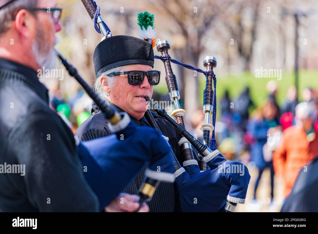 Oklahoma, 17 2023 MARS - représentation musicale écossaise pendant le St. Fête de la Patrick dans les jardins botaniques de Myriad Banque D'Images