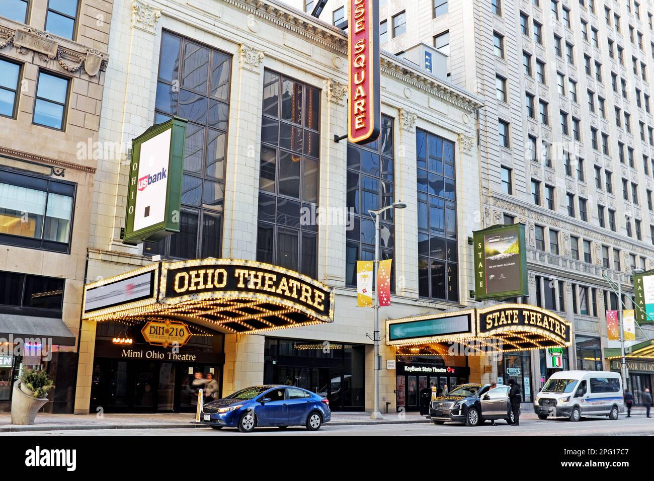 L'ancien Ohio et le State Theatre marquèrent le long de l'avenue Euclid dans le quartier Playhouse Square Theatre à Cleveland, Ohio, États-Unis, on 4 février 2023. Banque D'Images