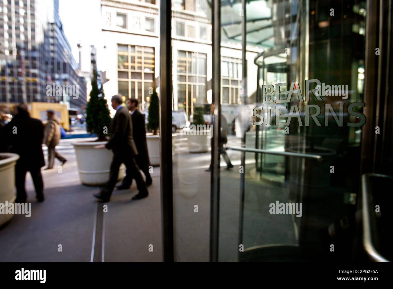 Le quartier général de Bear Sterns à Manhattan après qu'il ait été publié que la maison d'investissement serait renflouée par JP Morgan pour 7 cents sur le dollar. Banque D'Images