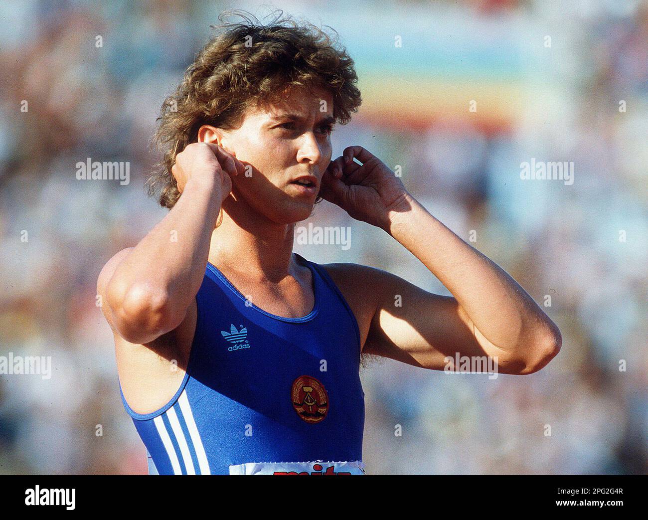 PHOTO D'ARCHIVE: Marlies GOEHR sera 65 sur 21 mars 2023, Marlies GOEHR, OELSNER, OELSNER, GOHR, GDR, athlète, avant le début de la course féminine de 100 m, course de relais d'action, 4 x 100 m des femmes, aux Championnats du monde d'athlétisme à Rome de 29 août à 6 septembre 1987, ?SVEN SIMON, Princess-Luise-Str.41#45479 Muelheim/Ruhr#tel.BL8/9413250#fax 0208/9413260#KTO 1428150 Commerzbank 36040039# E www.SvenSimon.net#e-mail:SvenSimon@t-online.de. Banque D'Images