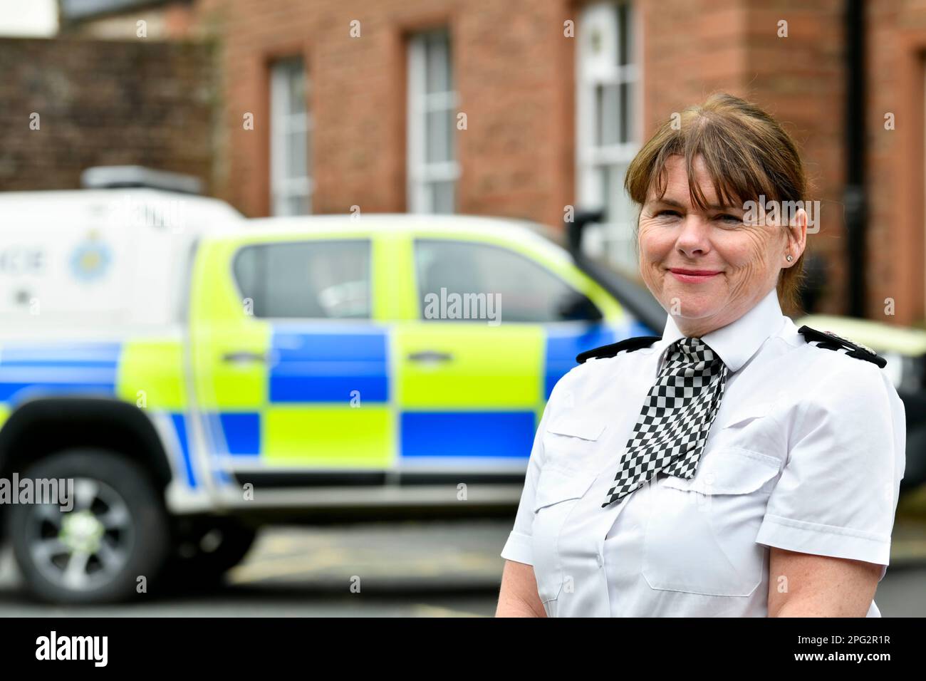 Michelle Skeer, chef de police de Cumbria. Photographié à l'extérieur du quartier général de la police Carlton Hall, Penrith, Cumbria Banque D'Images