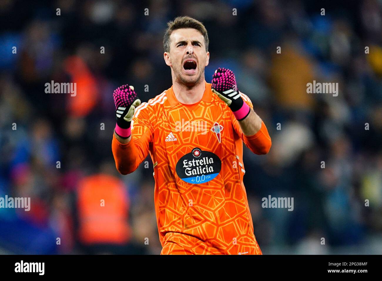 Ivan Villar du RC Celta pendant le match de la Liga entre le RCD Espanyol et le RC Celta de Vigo a joué au stade RCDE sur 18 mars à Barcelone, Espagne. (Photo par / Sergio Ruiz / PRESSIN) Banque D'Images