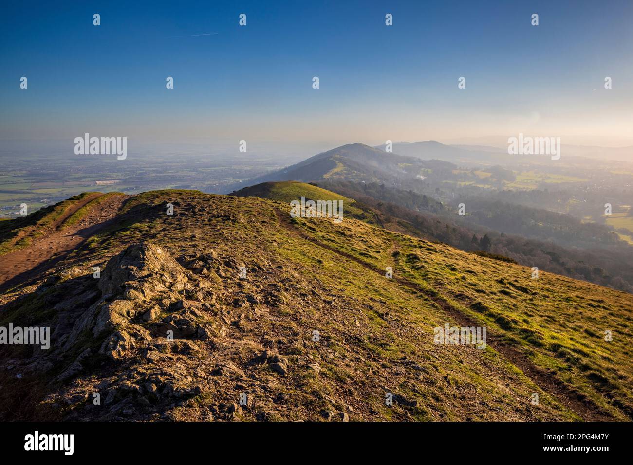 Direction sud vers Summer Hill depuis Worcestershire Beacon, Malvern Hills, Worcestershire, Angleterre Banque D'Images
