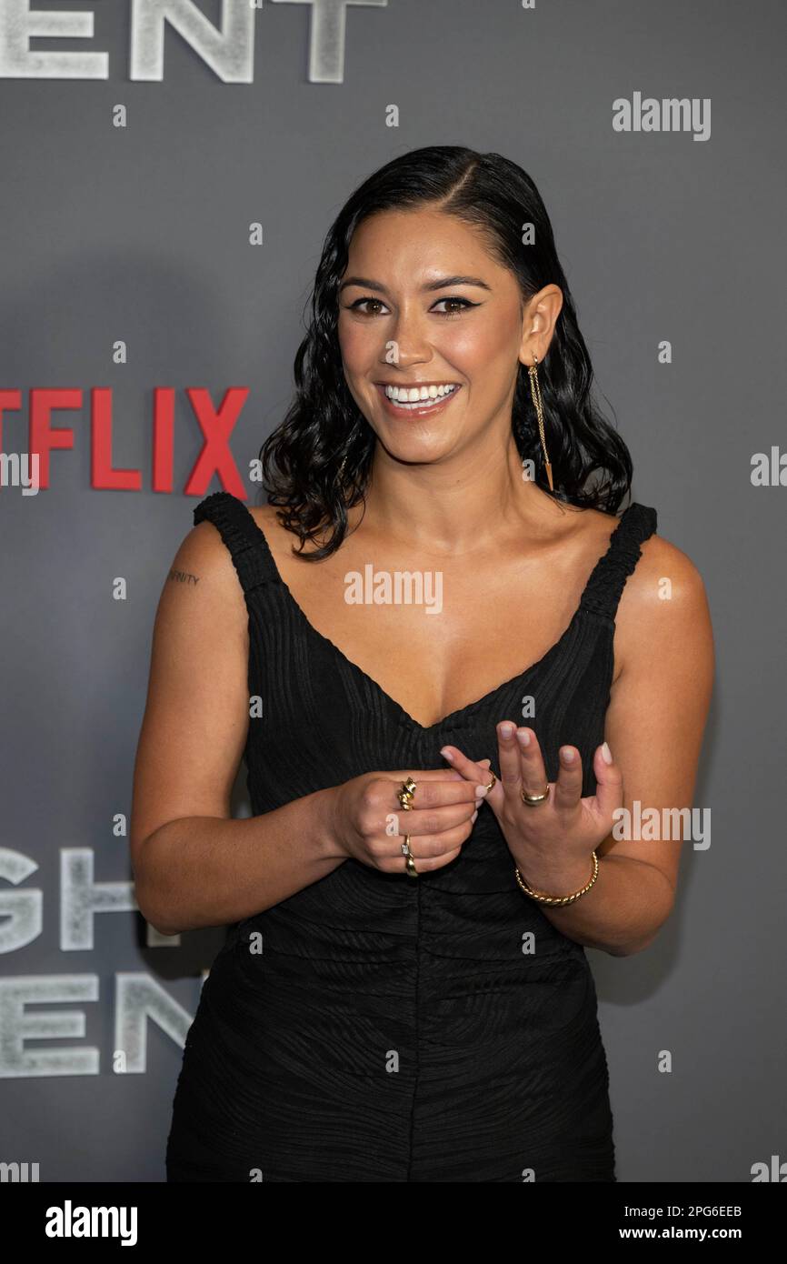 L'actrice Luciane Buchanan assiste à la projection spéciale de Netflix ...