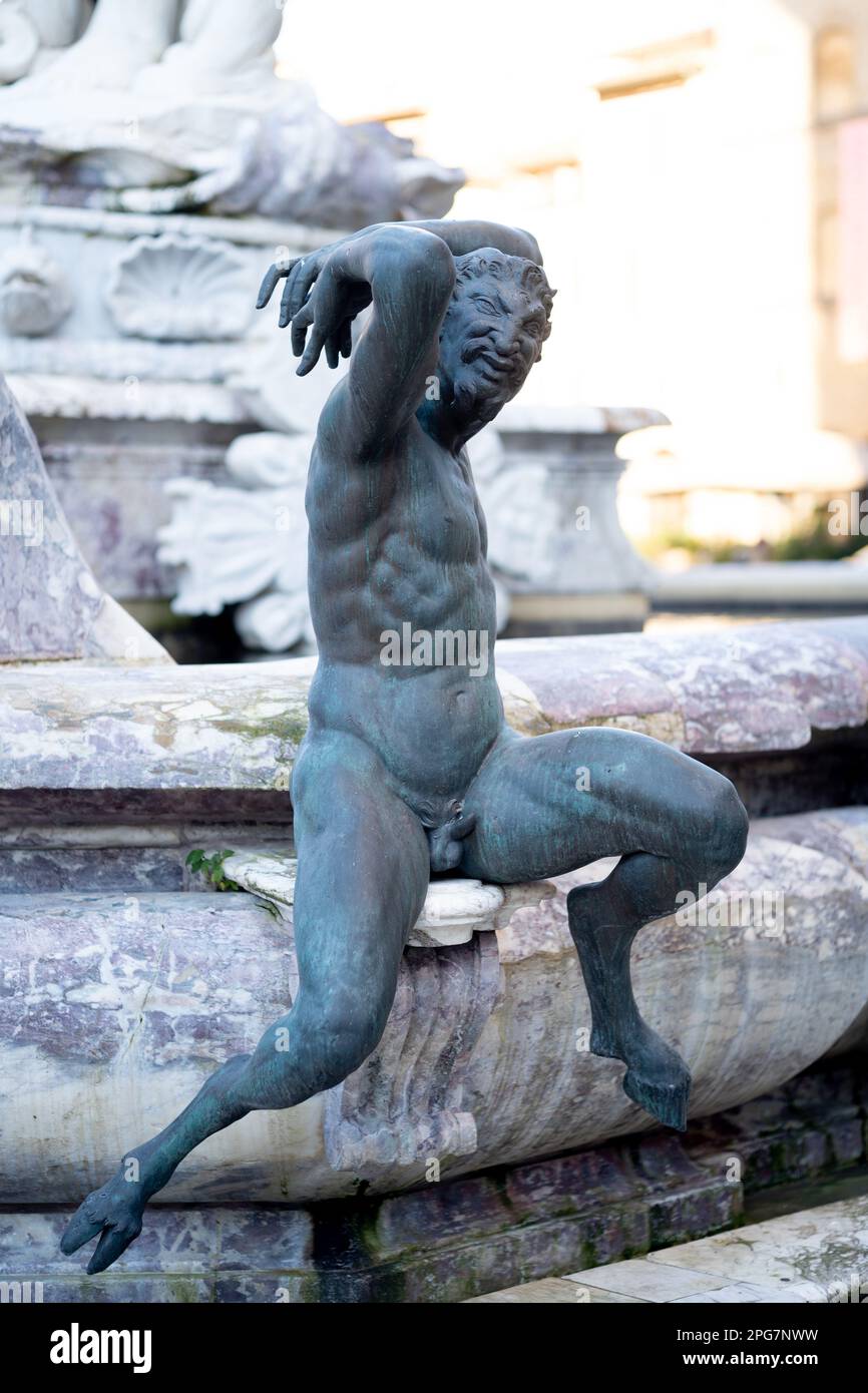 La fontaine de Neptune par l'artiste Bartolomeo Ammannati dans la Pizza della Signoria, près du Palazzo Vecchio, à Florence, en Italie Banque D'Images
