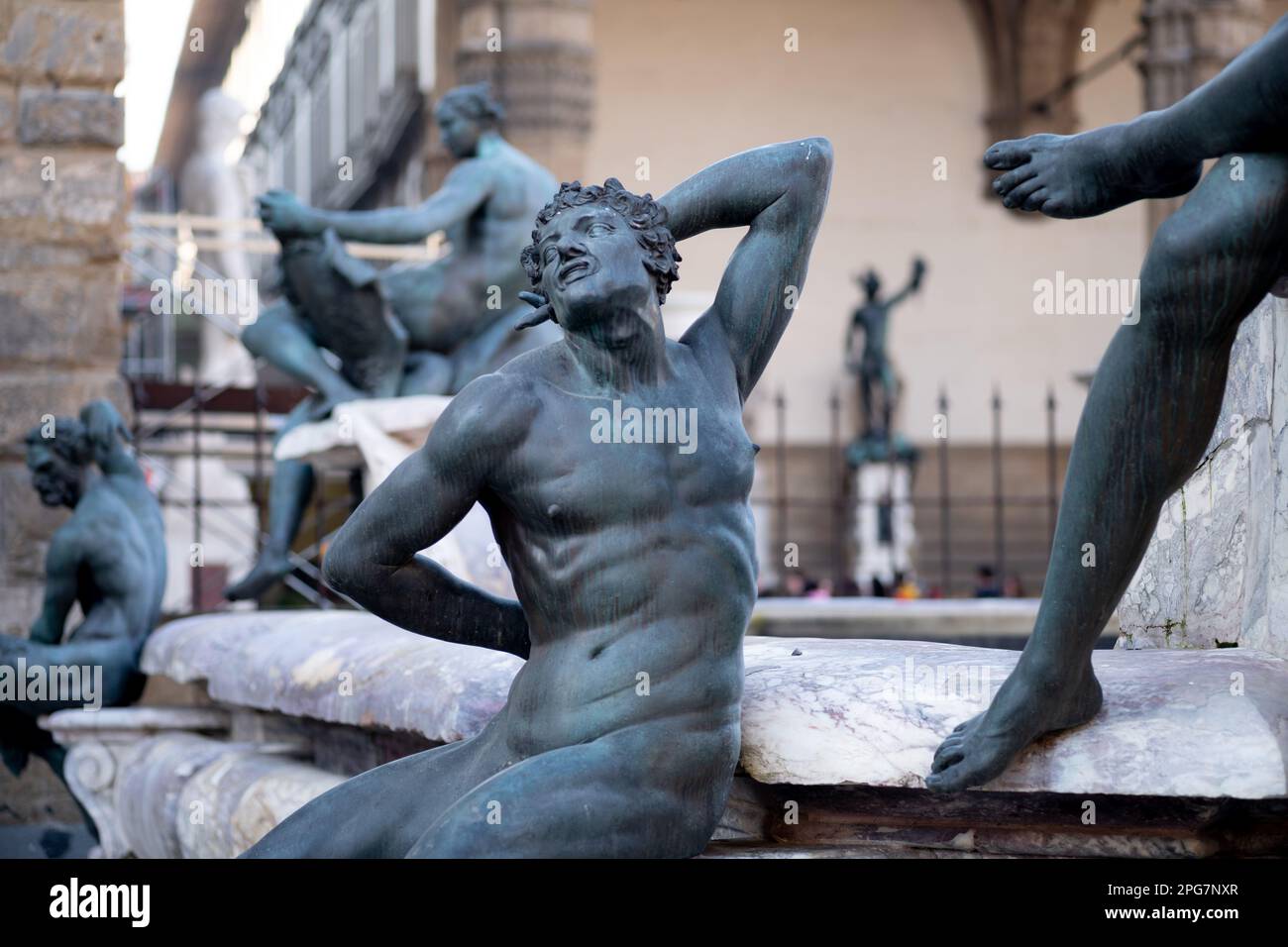 La fontaine de Neptune par l'artiste Bartolomeo Ammannati dans la Pizza della Signoria, près du Palazzo Vecchio, à Florence, en Italie Banque D'Images