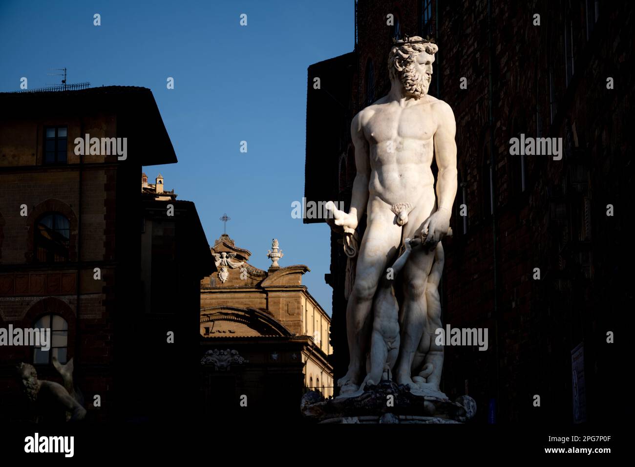 La fontaine de Neptune par l'artiste Bartolomeo Ammannati dans la Pizza della Signoria, près du Palazzo Vecchio, à Florence, en Italie Banque D'Images