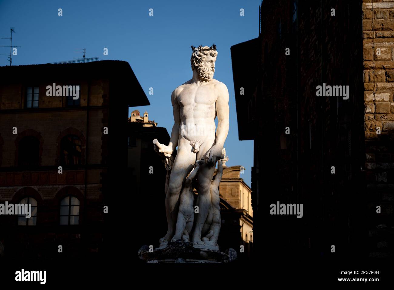 La fontaine de Neptune par l'artiste Bartolomeo Ammannati dans la Pizza della Signoria, près du Palazzo Vecchio, à Florence, en Italie Banque D'Images