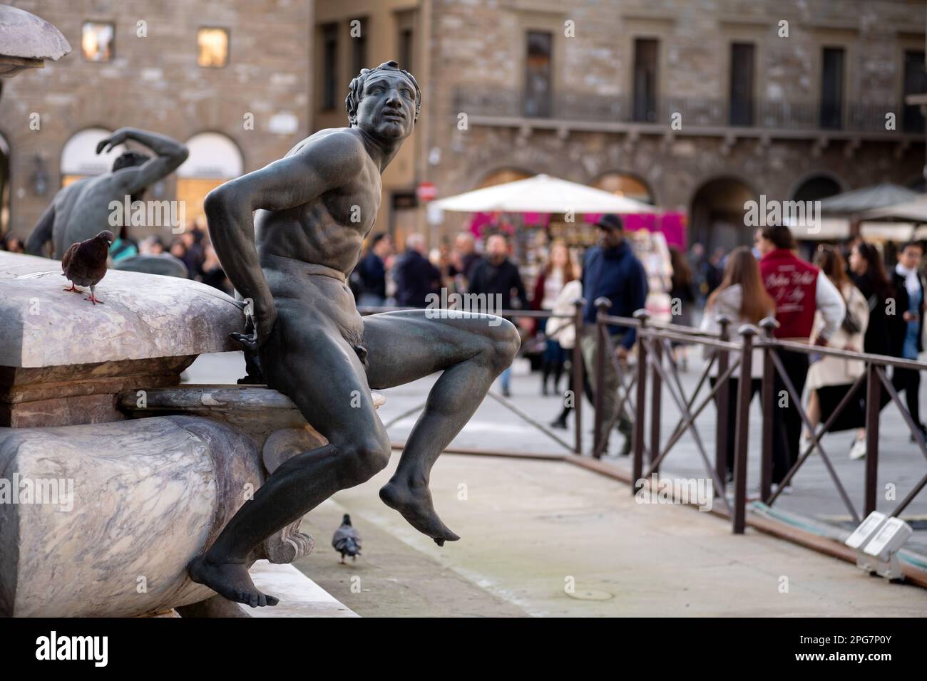 La fontaine de Neptune par l'artiste Bartolomeo Ammannati dans la Pizza della Signoria, près du Palazzo Vecchio, à Florence, en Italie Banque D'Images