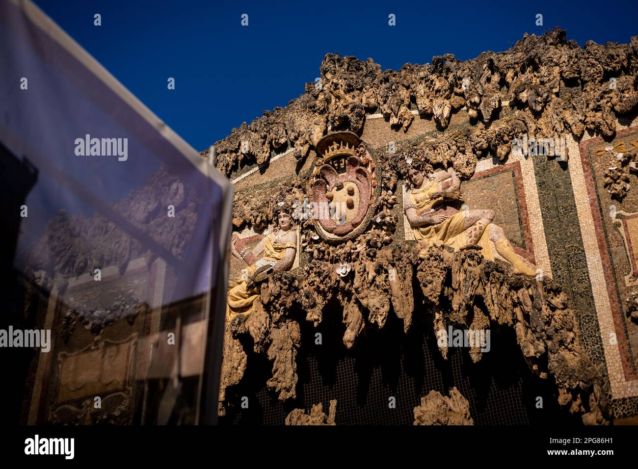 Buontalenti Grotto dans les jardins Boboli, à côté de l'entrée du corridor Vasari (en rénovation en 2023). Une grotte artificielle. Banque D'Images