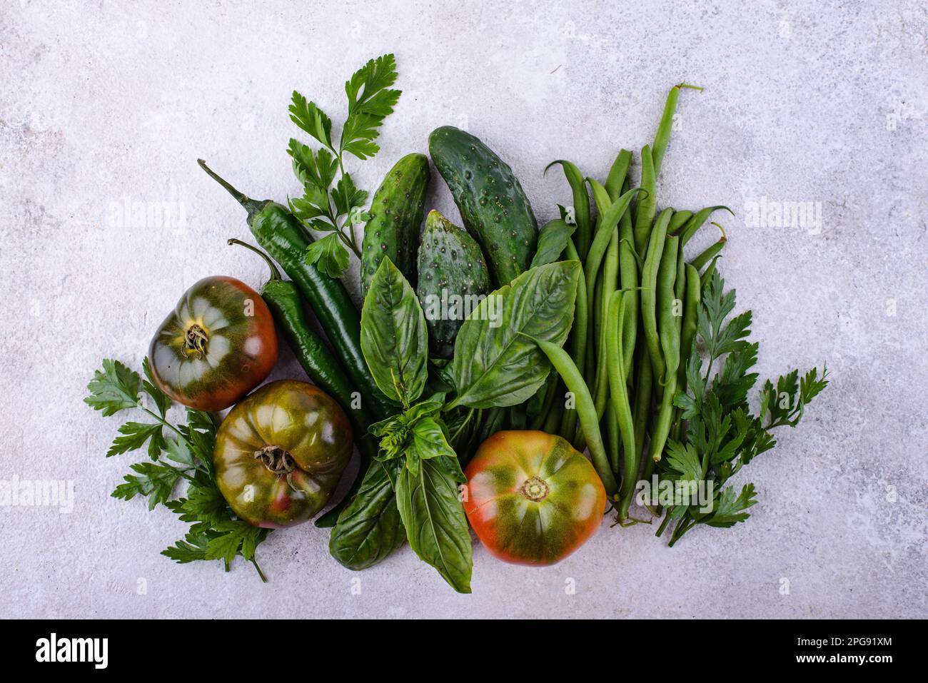 Assortiment de légumes et de fruits jaunes et rouges Banque D'Images
