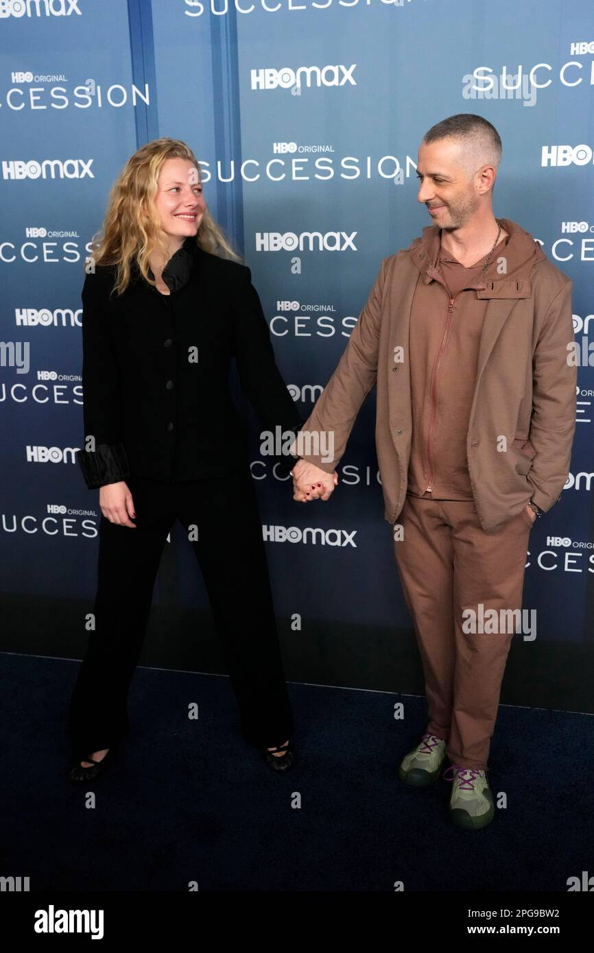 Emma Wall and Jeremy Strong attend the premiere of HBO's "Succession" season four at Jazz at Lincoln Center on Monday, March 20, 2023, in New York. (Photo by Charles Sykes/Invision/AP) Banque D'Images