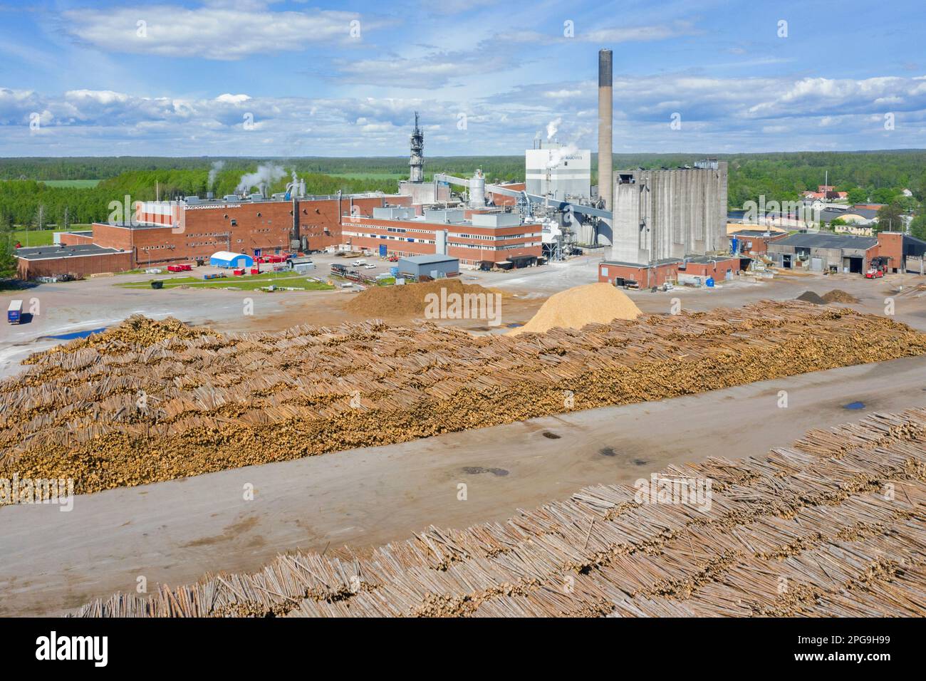 Vue aérienne de l'usine de papier Nordic Paper Bäckhammar AB et de l'usine de pâte de sulfate à Kristinehamn, Värmland, Suède, Scandinavie Banque D'Images