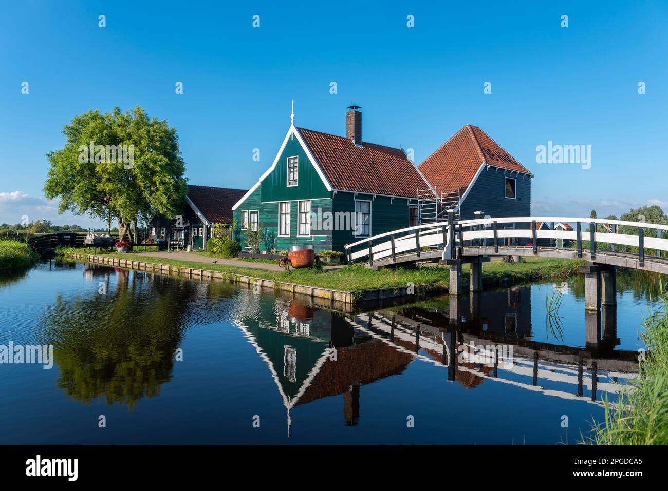 Scène rurale dans le musée en plein air de Zaanse Schans, Zaandam, Hollande du Nord, pays-Bas, Europe Banque D'Images