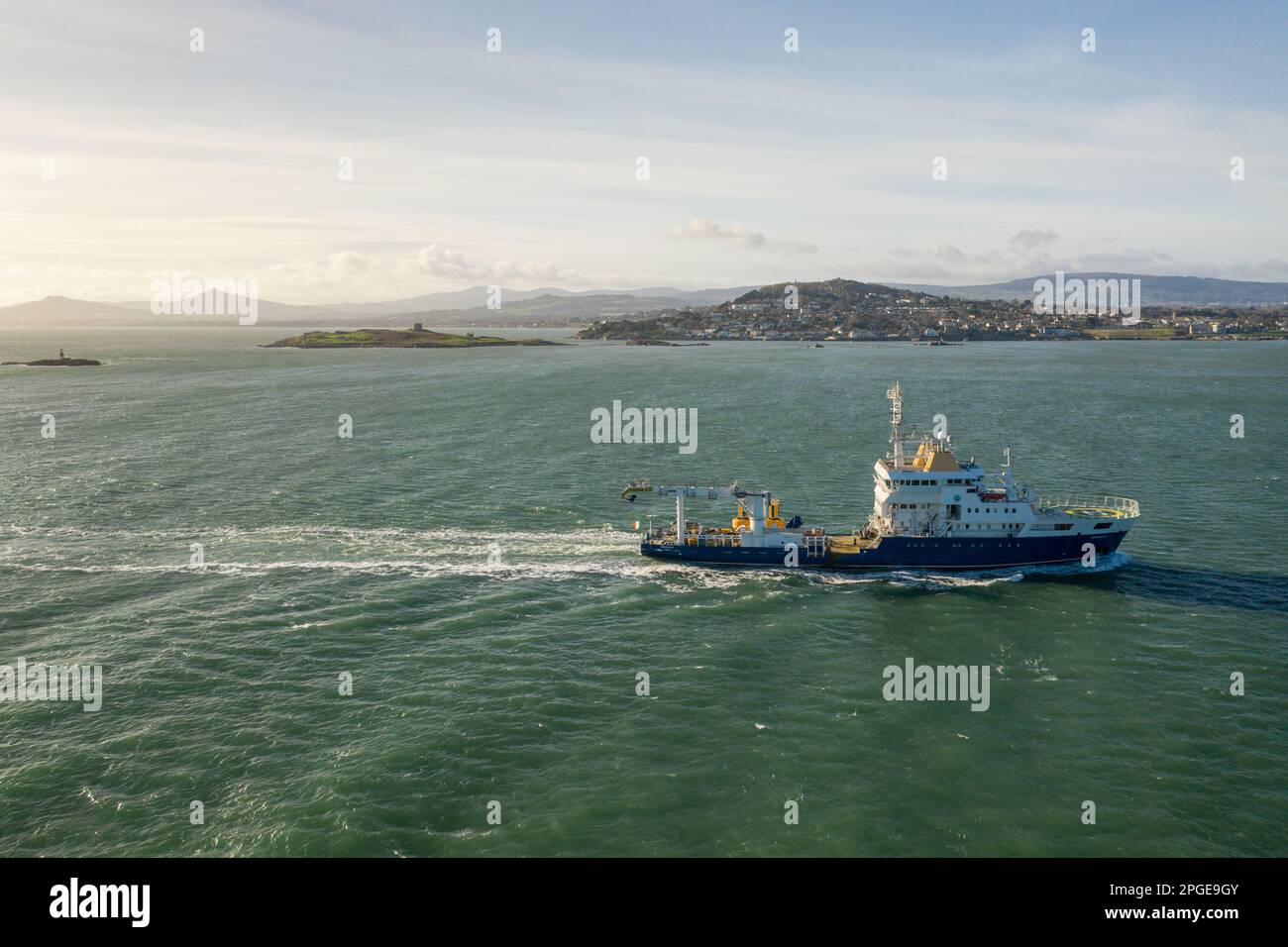 Dalkey, co Dublin / Irlande: Vue aérienne d'ILV Granuaile Buoy Lighthouse navire opérant à Dublin Acheter sur la mer d'Irlande autour de Dalkey Banque D'Images