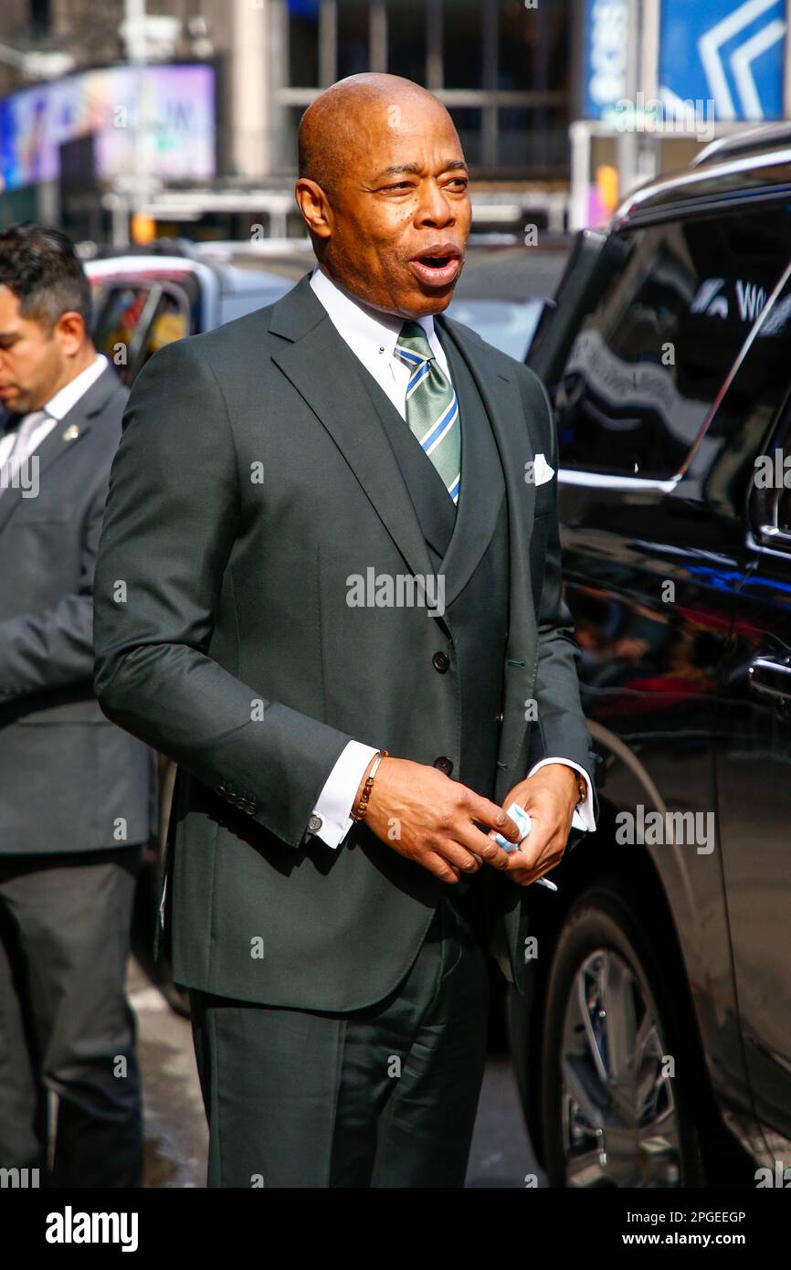 Le maire de New York, Eric Adams, arrive au spectacle « Good Morning America » sur 22 mars 2023 à New York. Credit: Brésil photo Press/Alamy Live News Banque D'Images