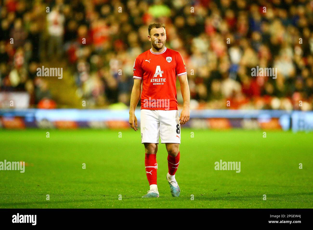 Oakwell Stadium, Barnsley, Angleterre - 21st mars 2023 Herbie Kane (8) de Barnsley - pendant le jeu Barnsley v Sheffield mercredi, Sky Bet League One, 2022/23, Oakwell Stadium, Barnsley, Angleterre - 21st mars 2023 crédit: Arthur Haigh/WhiteRosePhotos/Alay Live News Banque D'Images