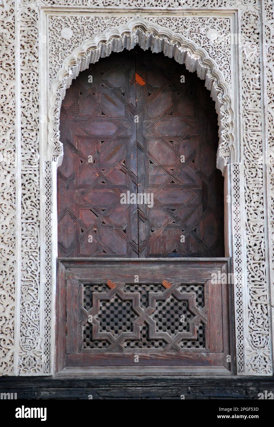 Cour de l'école du Coran, Madrasa Bou Inania, détail architectural. Maroc Banque D'Images