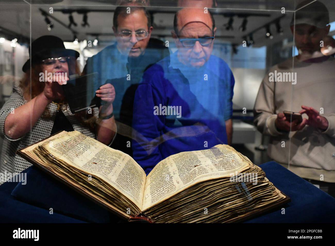 Bible du codex sassoon Banque de photographies et d’images à haute