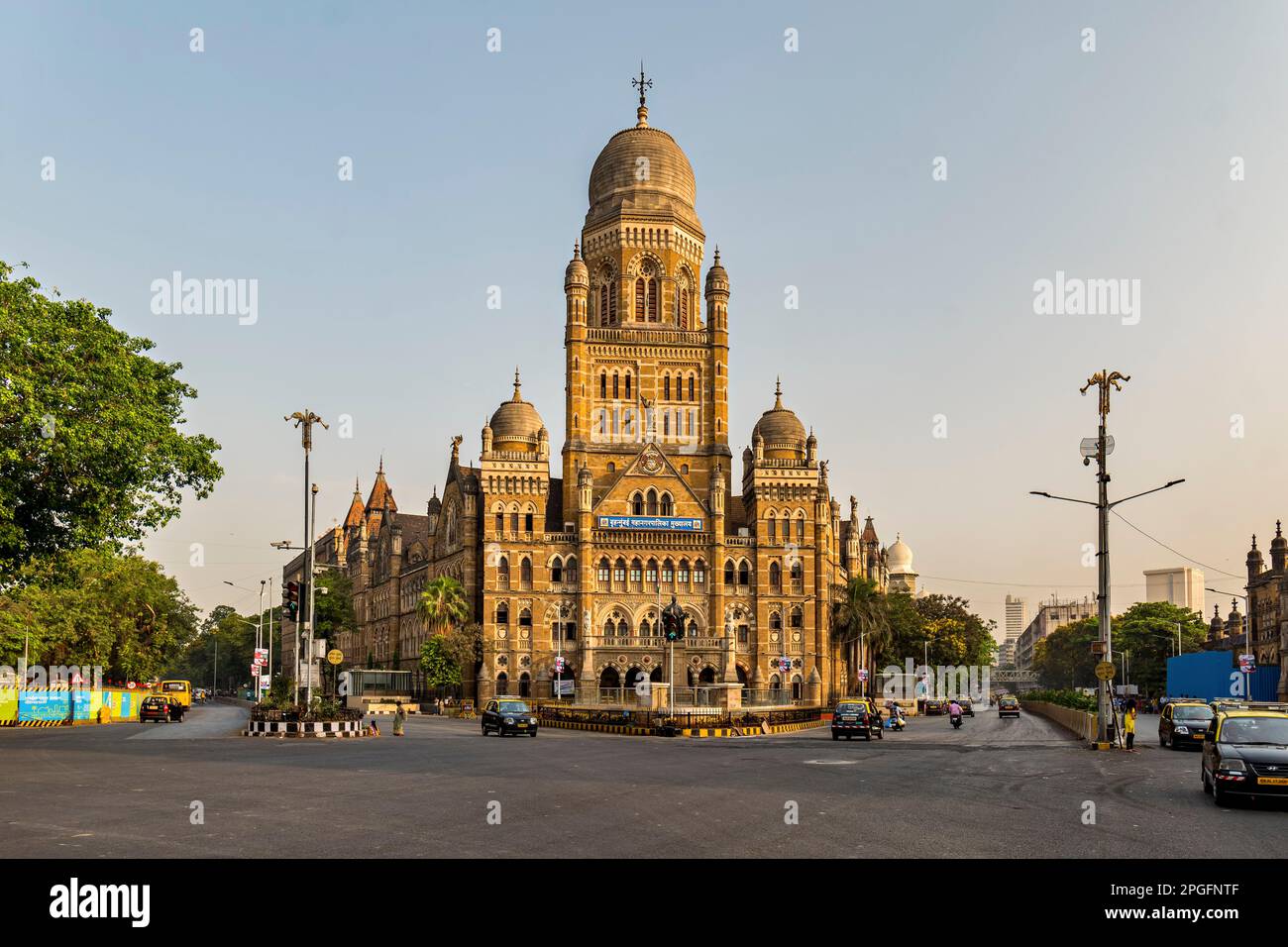 Edificio de la corporación municipal de mumbai bmc Banque de ...