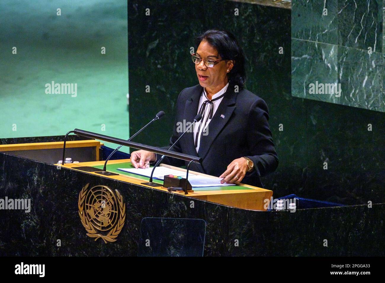 New York, États-Unis. 22nd mars 2023. Inés M. Chapman Waugh, Vice-Premier Ministre de la République de Cuba, prend la parole lors de l'ouverture de la Conférence des Nations Unies sur l'examen d'ensemble à mi-parcours de la mise en oeuvre des objectifs de la Décennie internationale d'action "l'eau au service du développement durable", 2018-2028. Credit: Enrique Shore/Alay Live News Banque D'Images