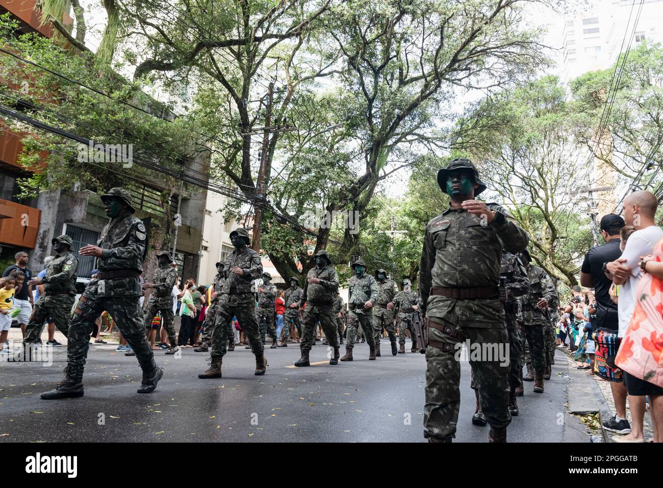 Salvador, Bahia, Brésil - 07 septembre 2022 : les soldats des forces spéciales de l'armée défilent pendant le défilé de la Journée de l'indépendance brésilienne à Salvador, Bahia. Banque D'Images