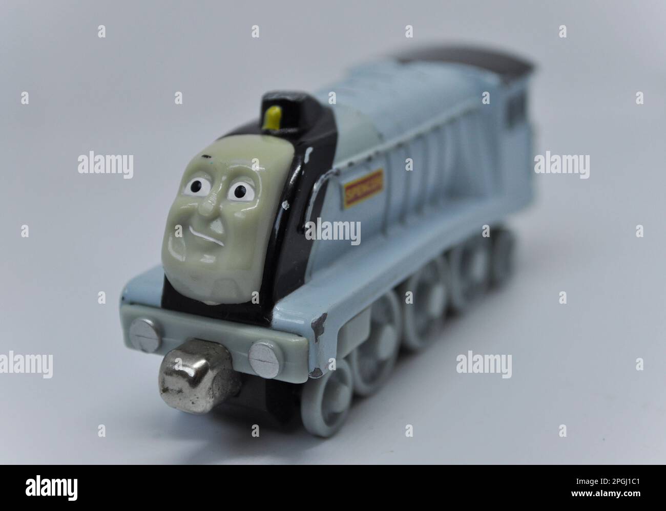 Un modèle coulé sous pression de Spencer de la série Thomas the Tank Engine sur fond blanc Banque D'Images