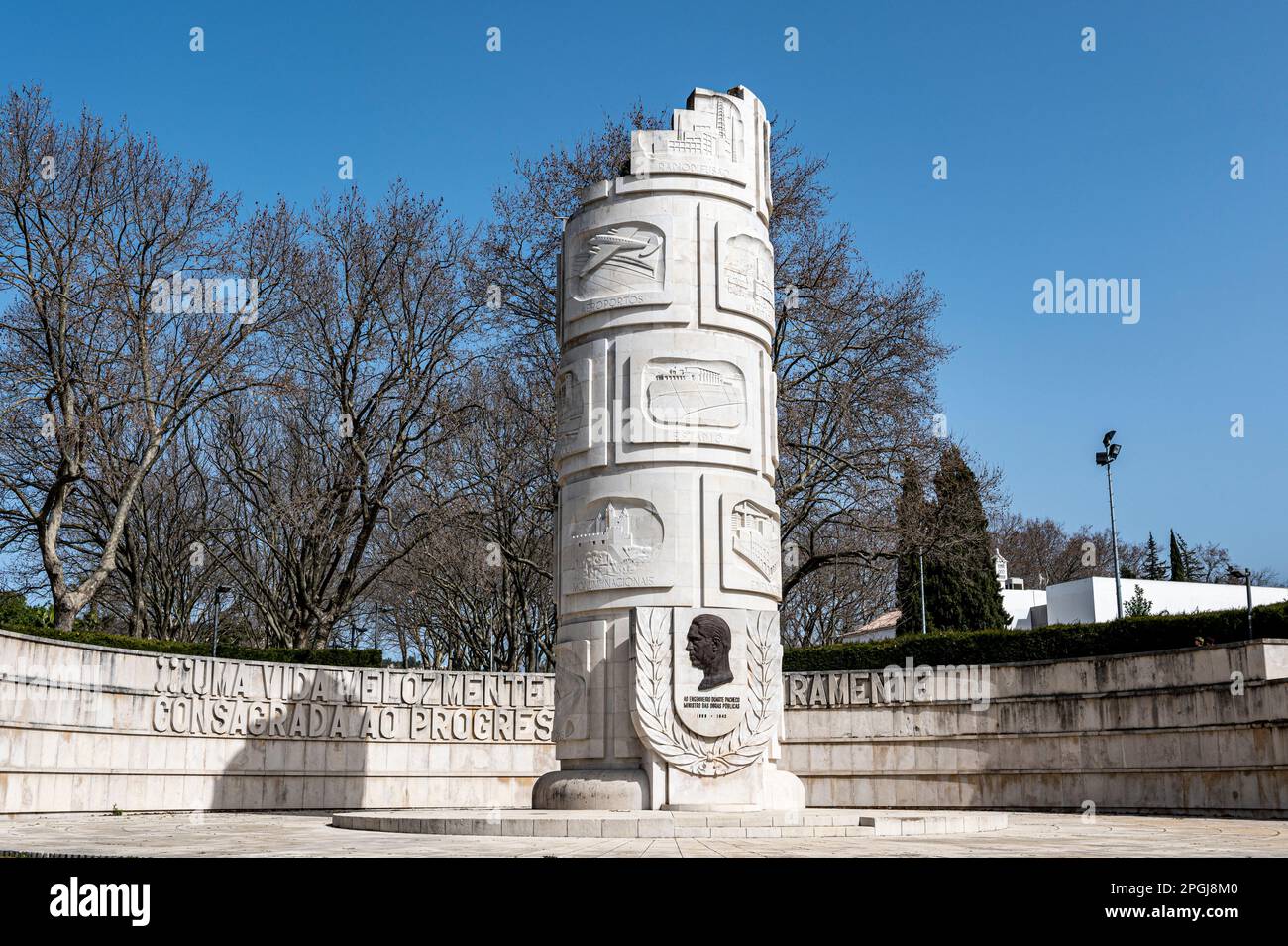 Monument Duarte Pacheco à Loule Portugal Banque D'Images