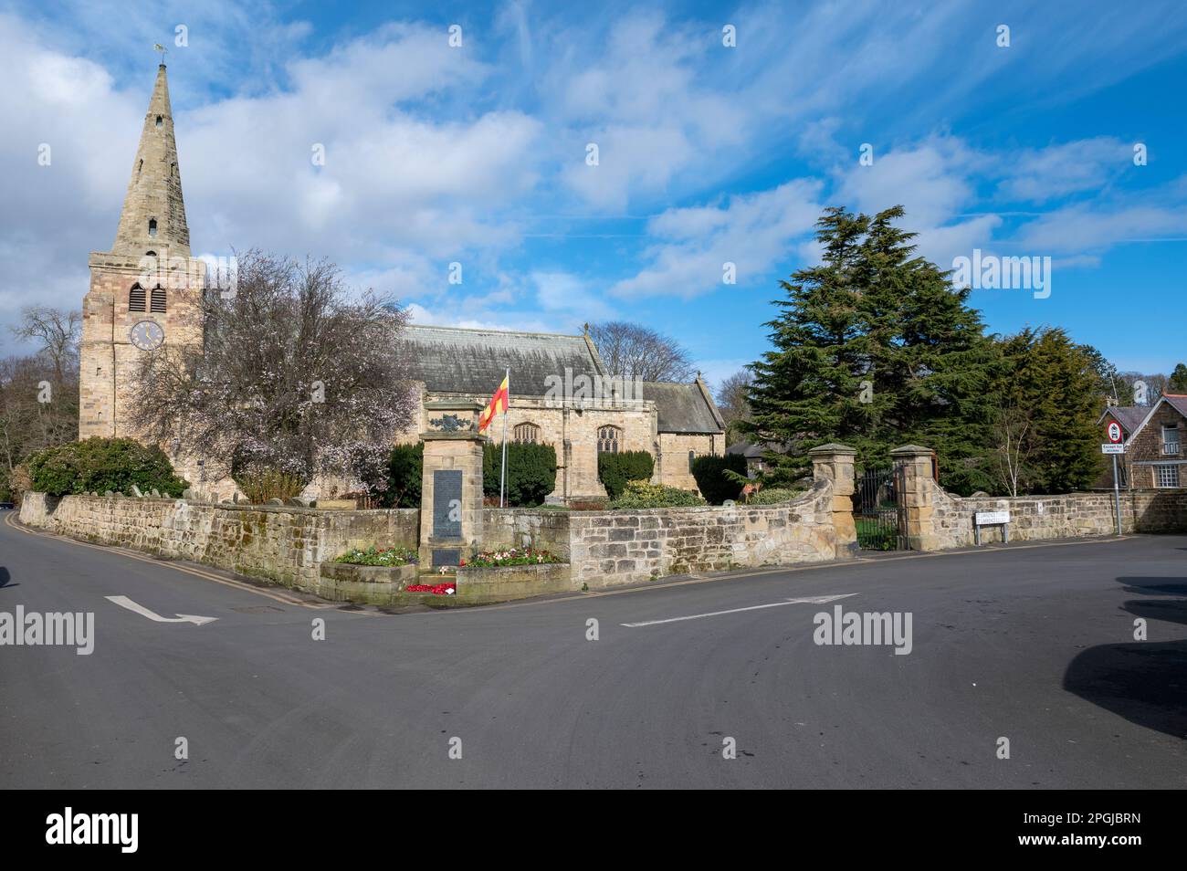 Église Saint-Laurent dans le village de Warkworth Northumberland Banque D'Images