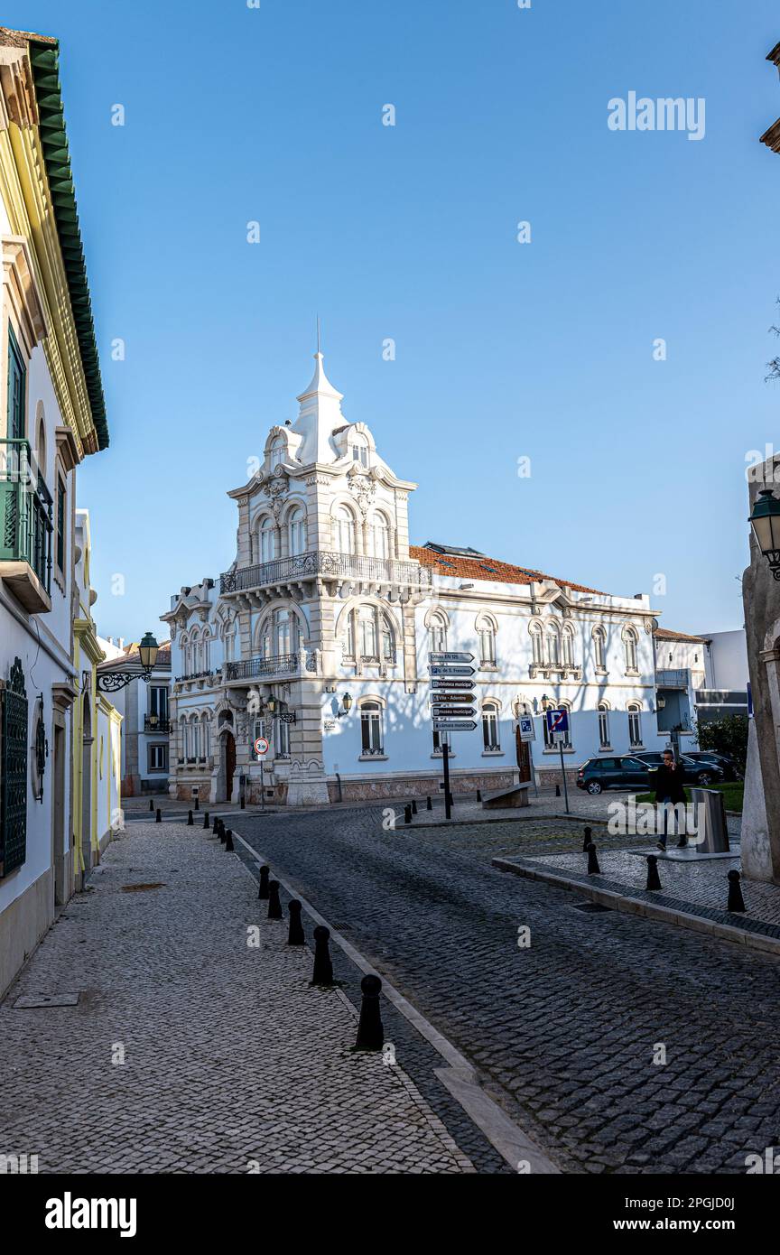 Le palais de Belmarço est l'un des exemples les plus intéressants de l'architecture revivaliste de l'Algarve. Banque D'Images