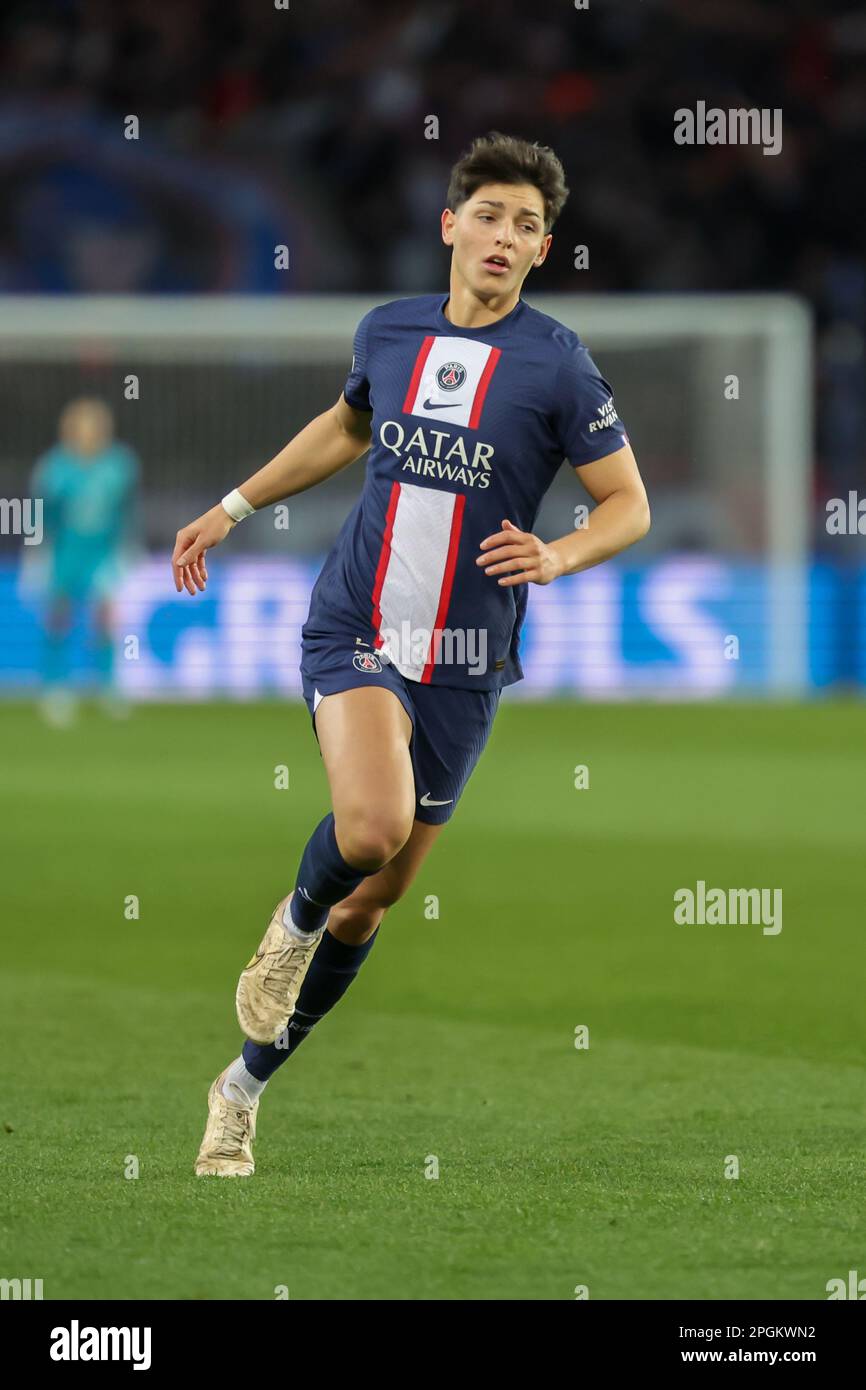 Paris, France. 22nd mars 2023. PARIS, FRANCE - MARS 22: Womes football Match Paris Saint-Germain v VfL Wolfsburg, 0:1 : quart-finale 1st jambe - UEFA Women's Champions League. #5 Elisa DE ALMEIDA lors de la finale 1st de la Ligue des champions de l'UEFA entre PSG - Paris Saint-Germain et VfL Wolfsburg au Parc des Princes sur 22 mars 2023 à Paris, France. Image payante, copyright Fabien BOUKLA/ATP images (BOUKLA Fabien/ATP/SPP) crédit: SPP Sport Press photo. /Alamy Live News Banque D'Images Paris, France. 22nd mars 2023. PARIS, FRANCE - MARS 22: Womes football Match Paris Saint-Germain v VfL Wolfsburg, 0:1 : quart-finale 1st jambe - UEFA Women's Champions League. #5 Elisa DE ALMEIDA lors de la finale 1st de la Ligue des champions de l'UEFA entre PSG - Paris Saint-Germain et VfL Wolfsburg au Parc des Princes sur 22 mars 2023 à Paris, France. Image payante, copyright Fabien BOUKLA/ATP images (BOUKLA Fabien/ATP/SPP) crédit: SPP Sport Press photo. /Alamy Live News Banque D'Images