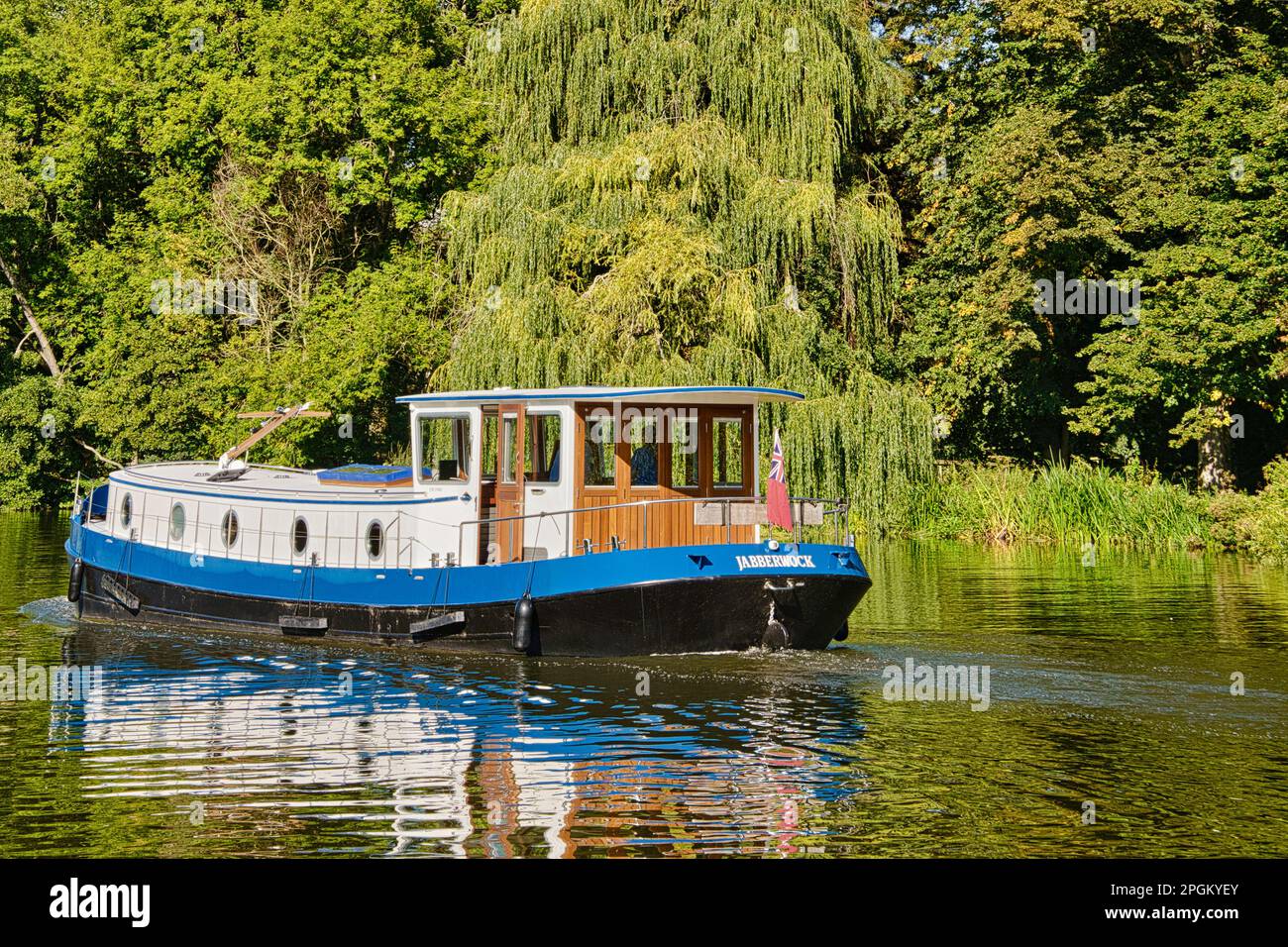 Bateau sur la Tamise, Pangbourne, Berkshire, Royaume-Uni Banque D'Images