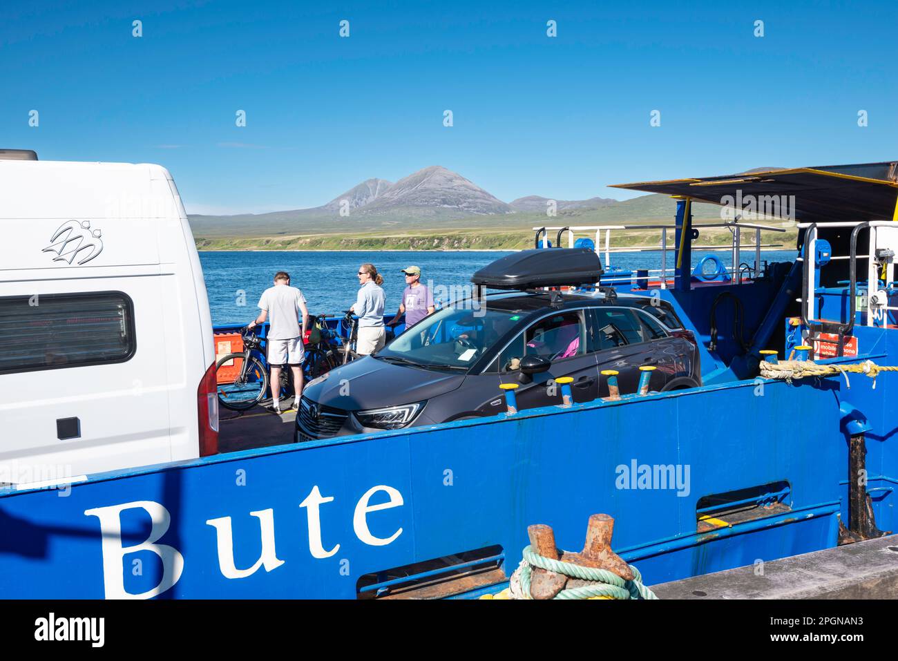 Scotland Islay, Port Askaig Harbour et Ferry pour le Jura Banque D'Images