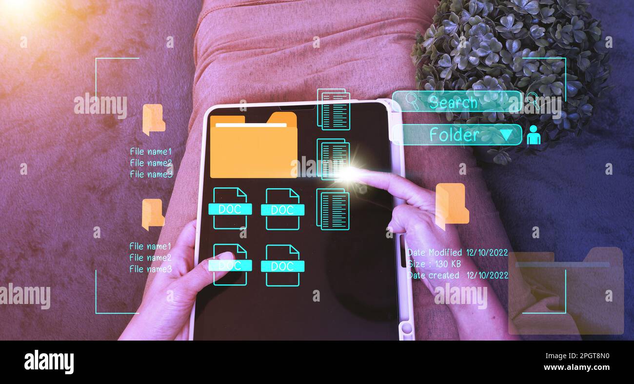 Concept : système de gestion de documents , logiciel d'icônes de dossiers et de documents, recherche et gestion de fichiers base de données de documents en ligne, pour archivi efficace Banque D'Images
