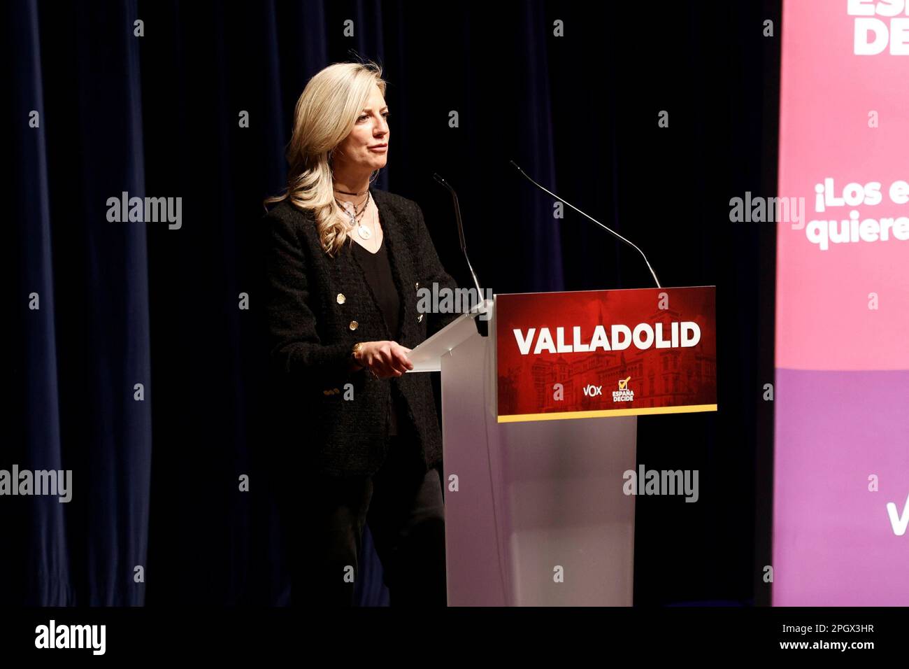 vox-candidate-for-mayor-of-valladolid-irene-carvajal-speaks-during-a