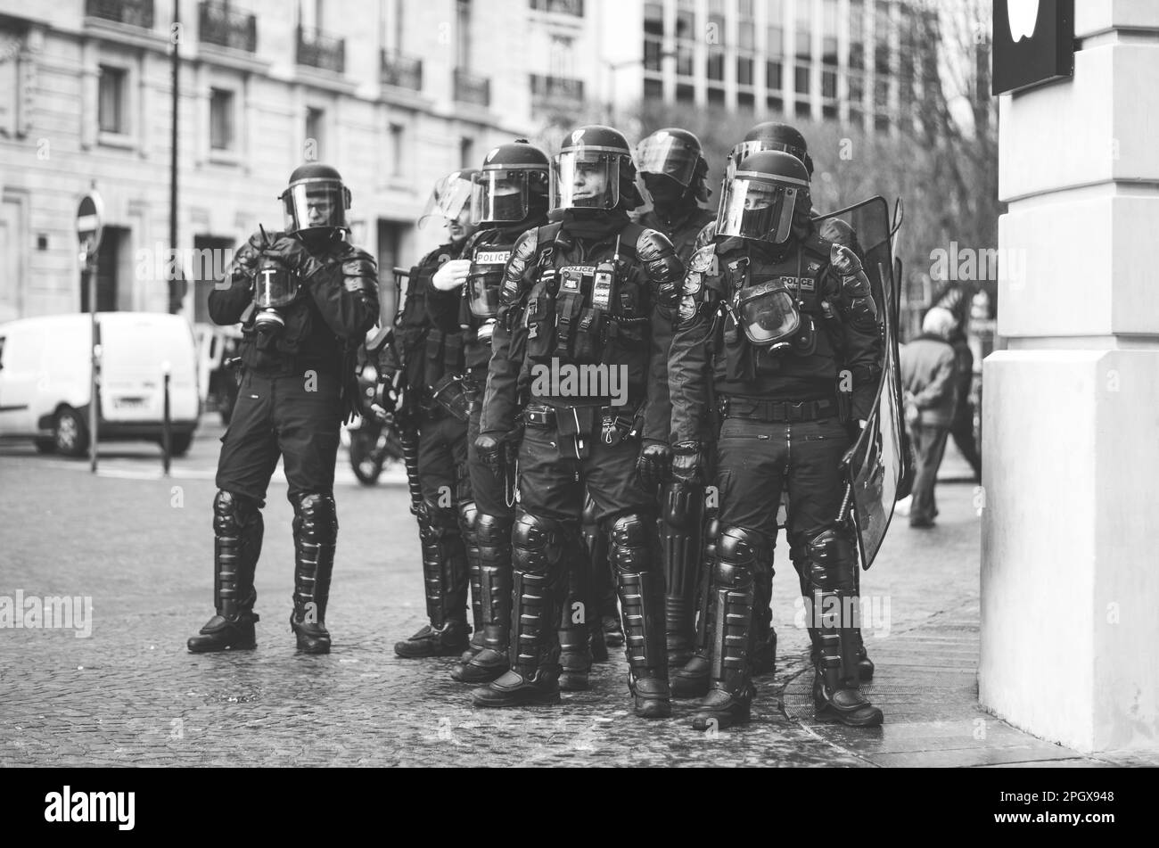 Des millions de personnes en France protestent contre la réforme des retraites controlversale que le gouvernement veut mettre en place. Après que le gouvernement a décidé Banque D'Images