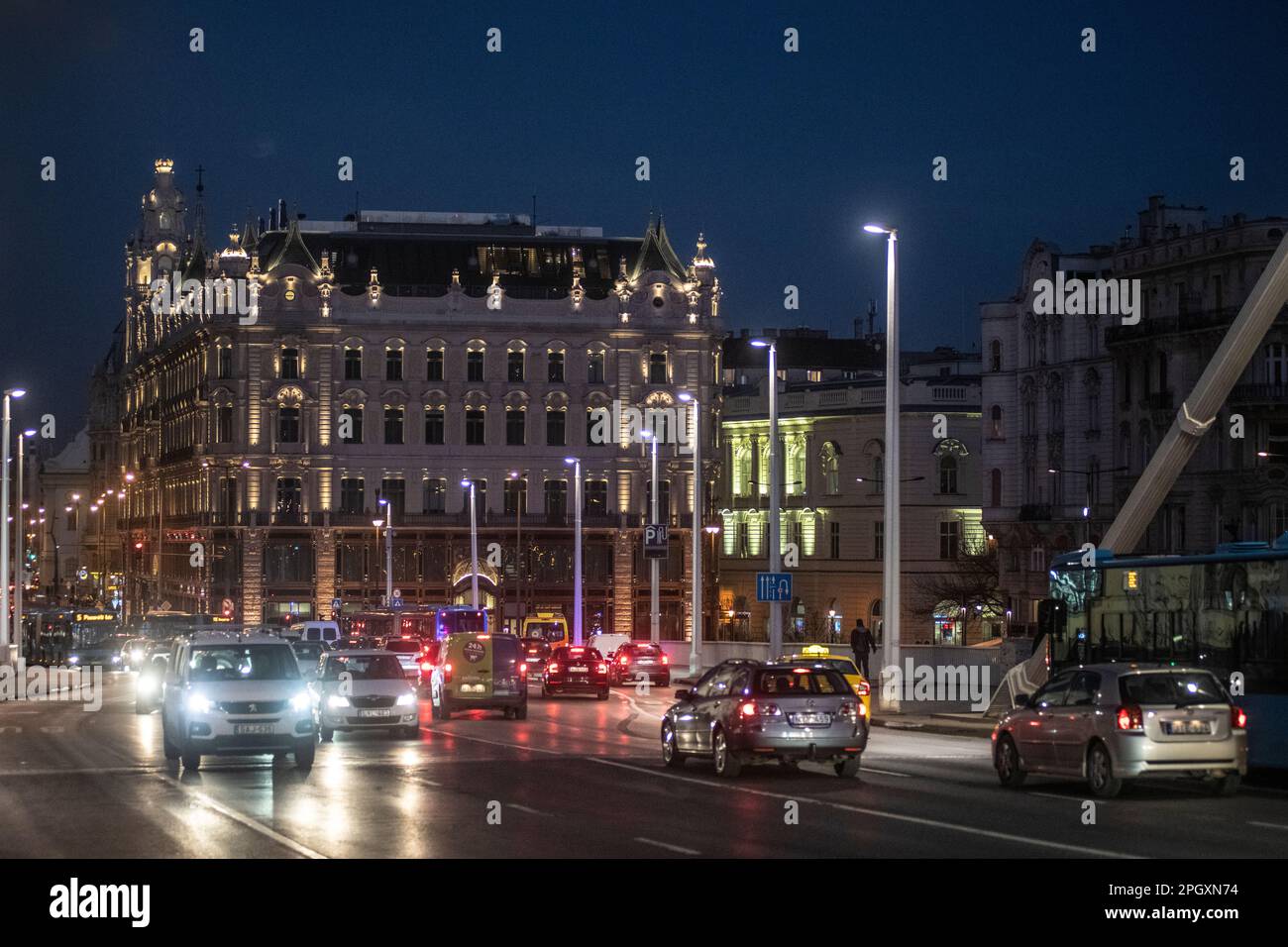 Budapest: Rue Szabad Sajto, Palais Klotild. Hongrie Banque D'Images