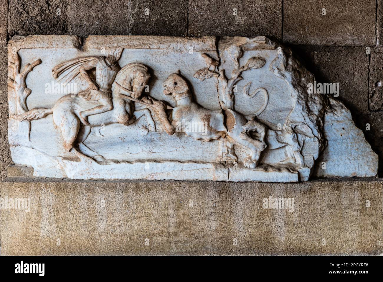 Relief en marbre d'une scène de chasse, période hellénistique tardive, Musée archéologique de l'ancien Hôpital d'ordre des Chevaliers de Saint-Jean, 15th Banque D'Images