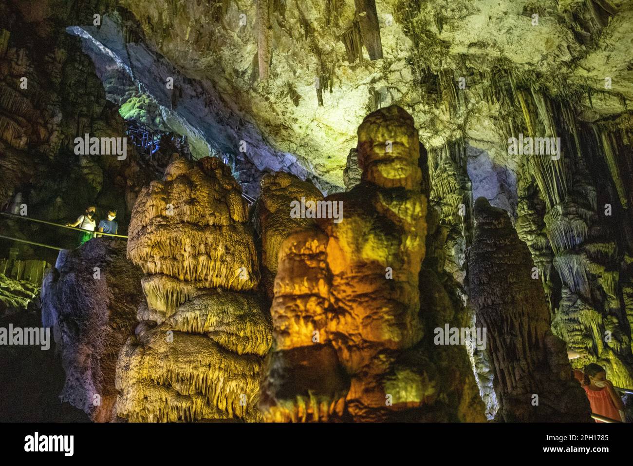 Grotte stalactite en Crète, lieu de naissance de Zeus. Photo de haute qualité Banque D'Images