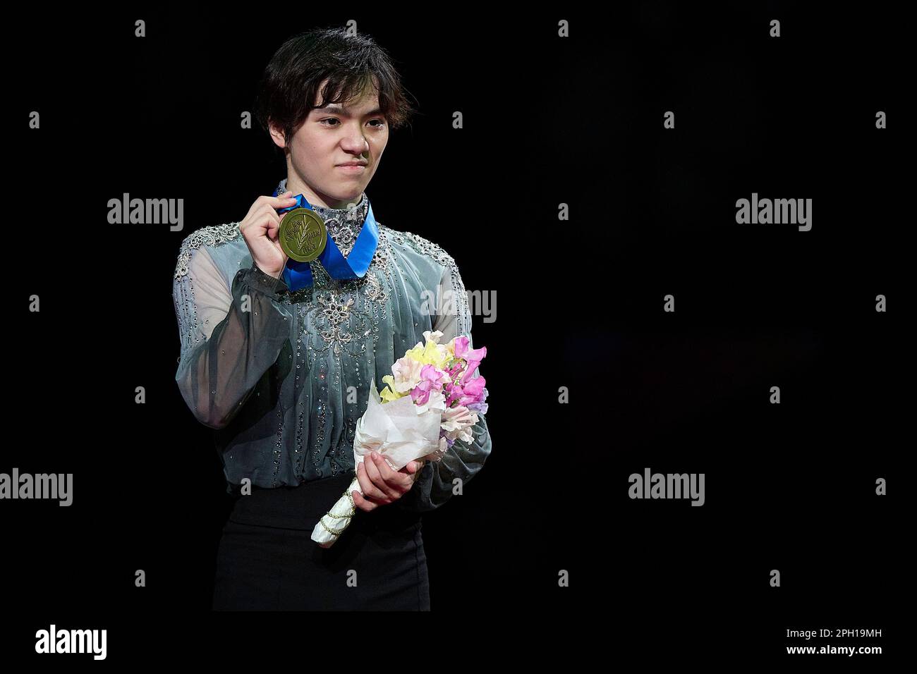 Saitama, Japon. 25th mars 2023. Uno Shoma, médaillé d'or du Japon, pose pour des photos lors de la cérémonie d'attribution des prix aux Championnats du monde de patinage artistique de l'UIP à Saitama Super Arena à Saitama, Japon, 25 mars 2023. Crédit: Pablo Morano/Xinhua/Alay Live News Banque D'Images