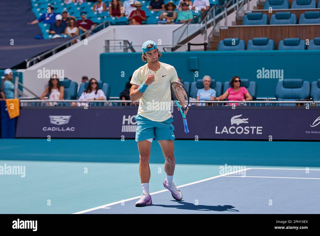 Miami Gardens, Floride, États-Unis. 25th mars 2023. [ATP] J. Lehecka (CZE) vs [18] L. Musetti (ITA) pendant le tournoi mondial de tennis à l'Open de Miami 2023 propulsé par Itau. Credit: Yaroslav Sabitov/YES Market Media/Alay Live News. Banque D'Images