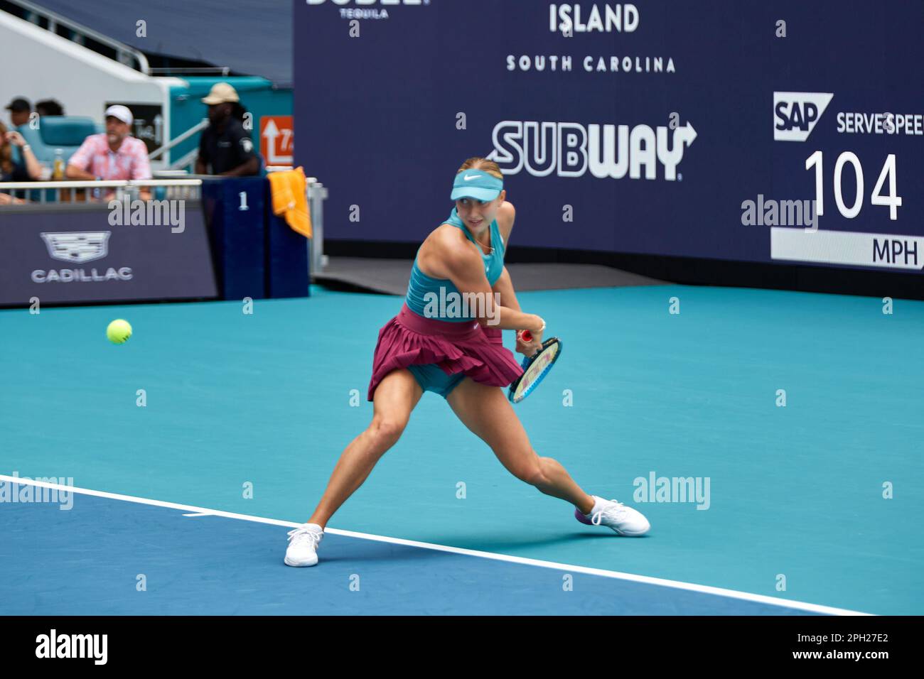 Miami Gardens, Floride, États-Unis. 25th mars 2023. [WTA] [27] A. Potapova vs [6] C. Gauff (Etats-Unis) pendant le tournoi mondial de tennis à l'Open de Miami 2023 propulsé par Itau. Credit: Yaroslav Sabitov/YES Market Media/Alay Live News. Banque D'Images