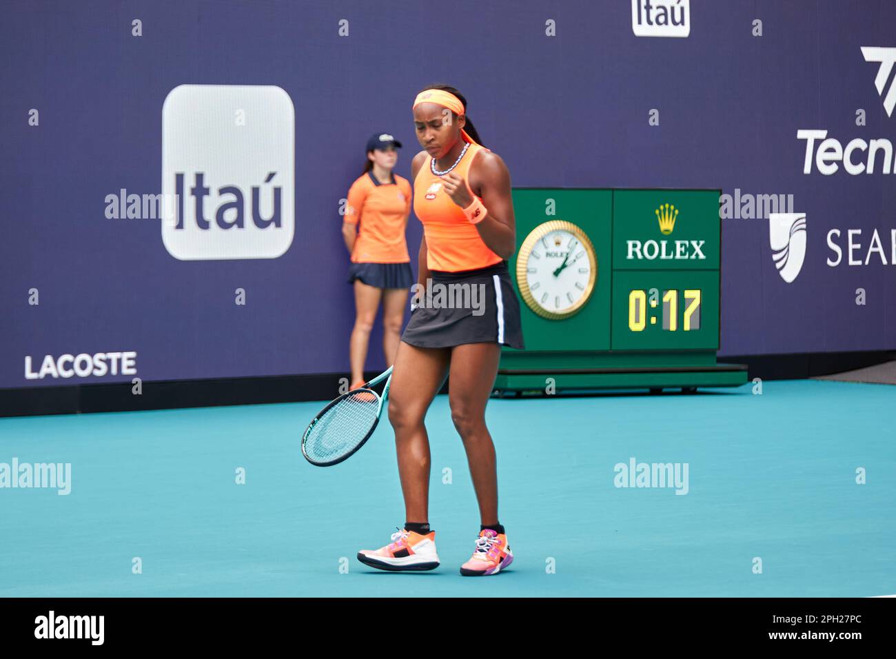 Miami Gardens, Floride, États-Unis. 25th mars 2023. [WTA] [27] A. Potapova vs [6] C. Gauff (Etats-Unis) pendant le tournoi mondial de tennis à l'Open de Miami 2023 propulsé par Itau. Credit: Yaroslav Sabitov/YES Market Media/Alay Live News. Banque D'Images