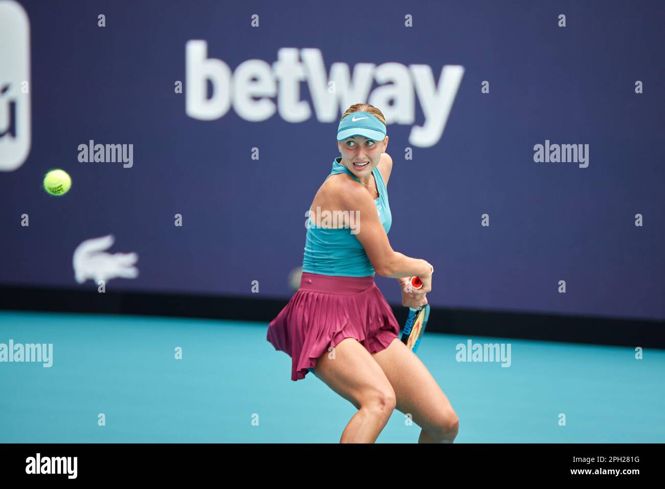 Miami Gardens, Floride, États-Unis. 25th mars 2023. [WTA] [27] A. Potapova vs [6] C. Gauff (Etats-Unis) pendant le tournoi mondial de tennis à l'Open de Miami 2023 propulsé par Itau. Credit: Yaroslav Sabitov/YES Market Media/Alay Live News. Banque D'Images