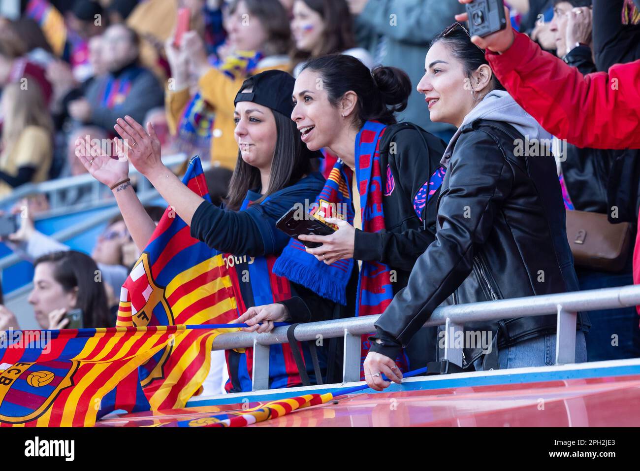 Sant Joan Despi, Espagne. 25th mars 2023. SANY JOAN DESPI, ESPAGNE - MARS 25: Les supporters du FC Barcelone pendant le match de la Ligue F entre le FC Barcelone et le Real Madrid à l'Estadi Johan Cruyff sur 25 mars 2023 à Sany Joan Despi, Espagne (image de crédit: © Gerard Franco Crespo/DAX via ZUMA Press Wire) USAGE ÉDITORIAL SEULEMENT! Non destiné À un usage commercial ! Banque D'Images